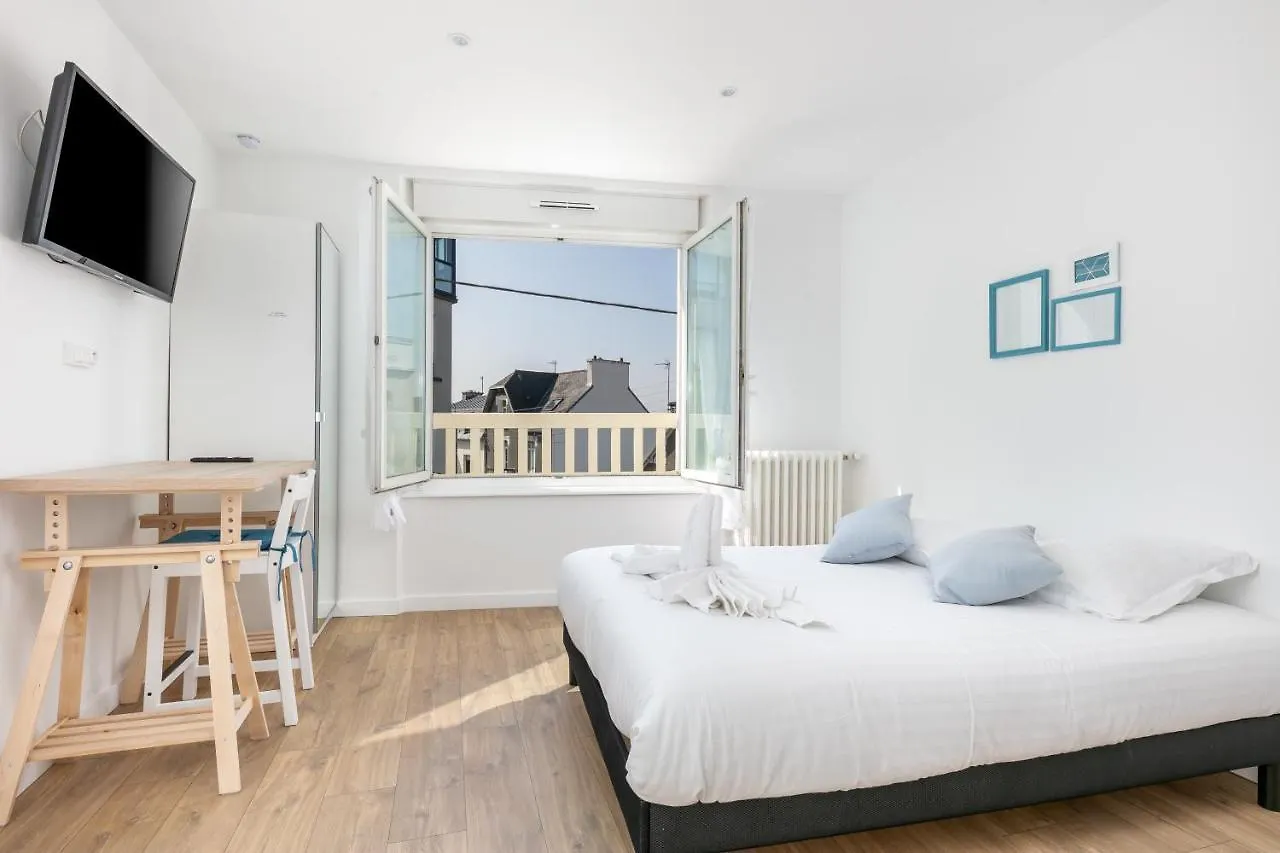 La Recouvrance : Chambre Spacieuse Avec Sdb Privative, Cuisine Et Salon Partages, Terrasse, Proche Facs Et Centre Brest Francie